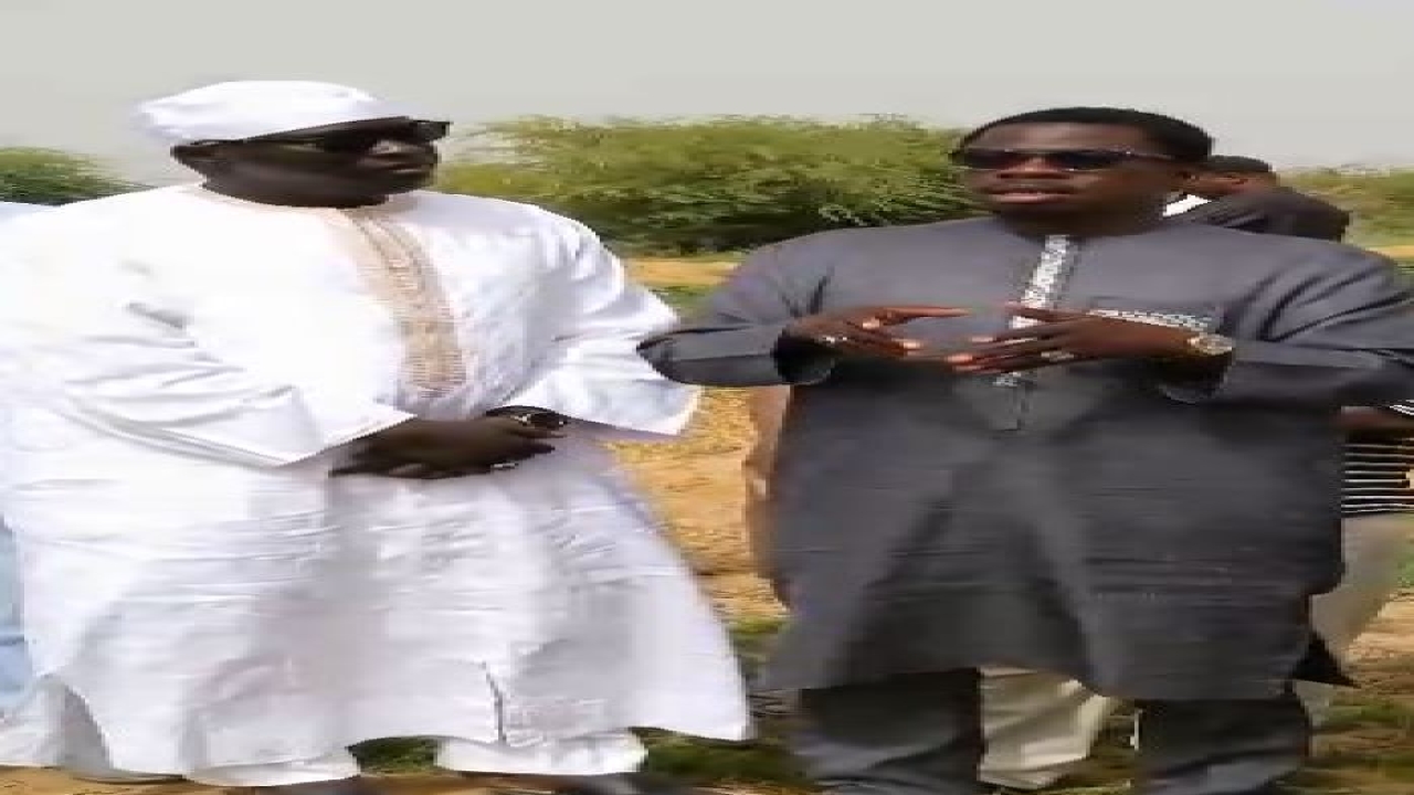 Visite de Serigne SIDI AHMED IBN BABACAR SY, Khalif Général des Tijanes de son champ à KEUR MOUR
